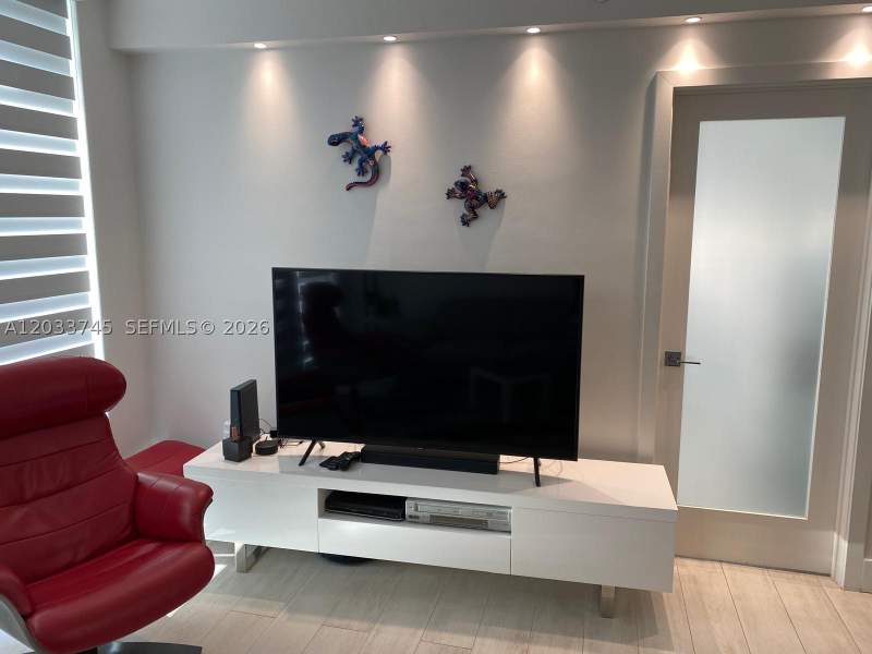 2 bedroom Condominium at 5601 Collins Ave 622, The Pavilion Condo, Miami Beach — photo 2