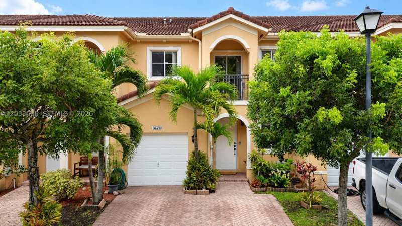 3 bedroom Townhouse at 16590 SW 70th St, Sunset Lake Townhomes, Miami — photo 1