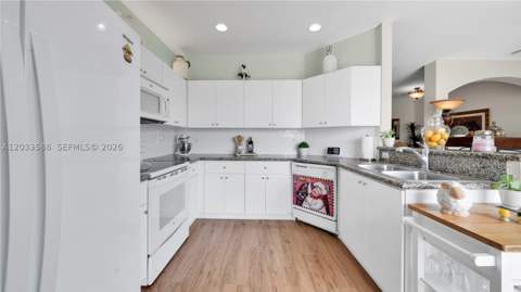 16590 SW 70th St, Miami FL - photo 15 of 53