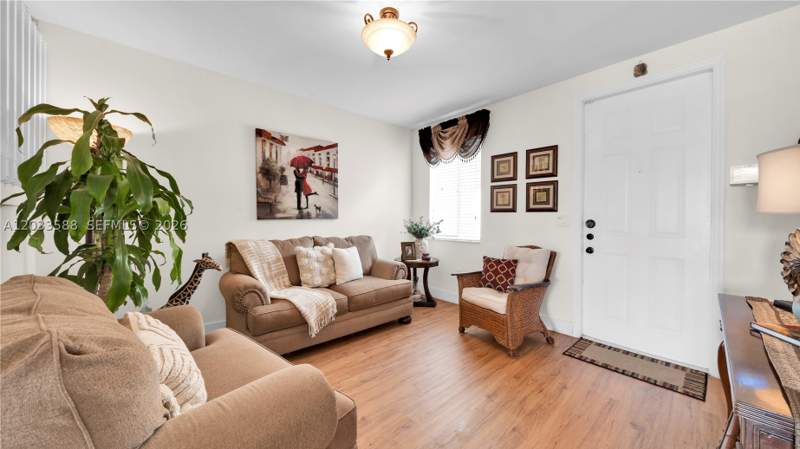 3 bedroom Townhouse at 16590 SW 70th St, Sunset Lake Townhomes, Miami — photo 5