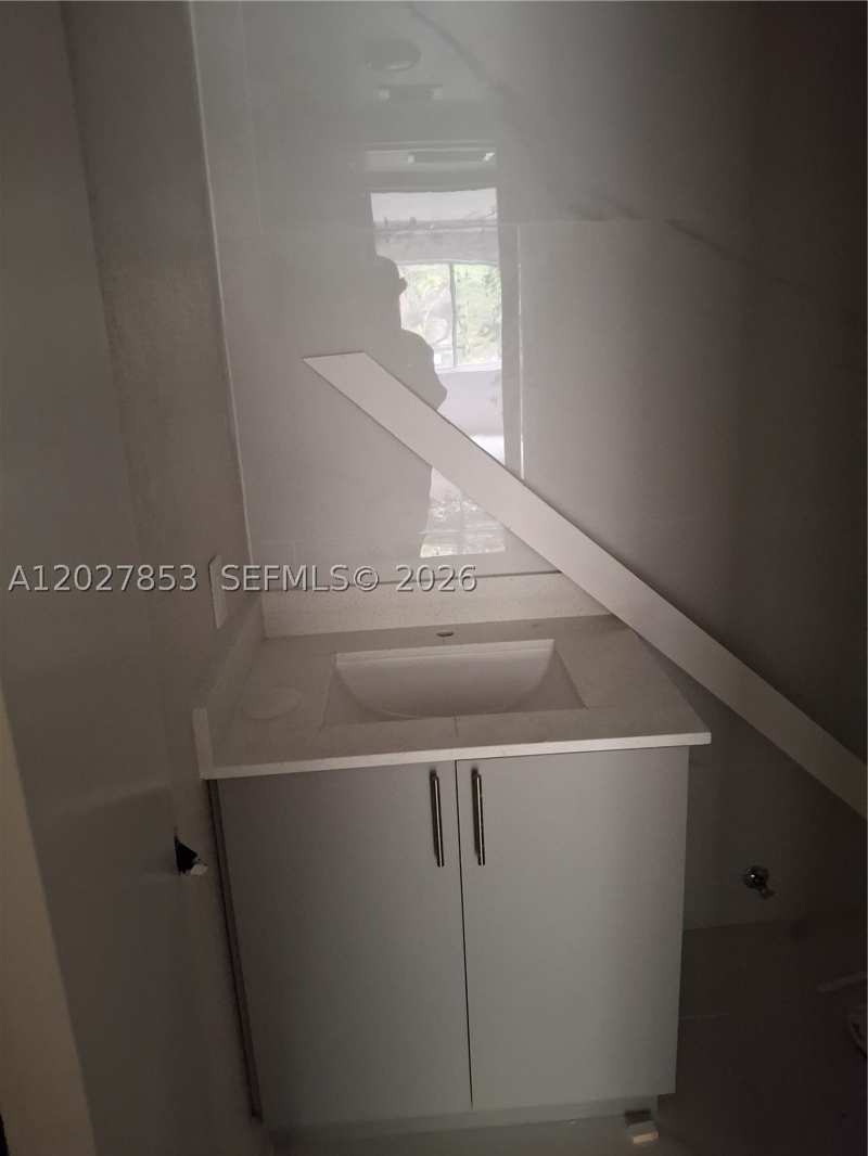 1 bedroom Condominium at 13480 NE 6th Ave 207, Zurich Condo, North Miami — photo 1