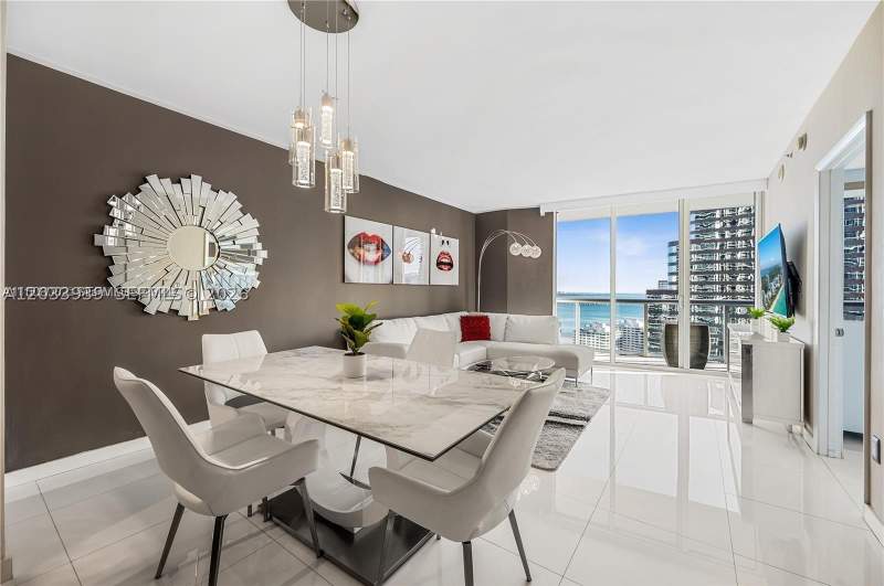 2 bedroom Condominium at 485 Brickell Ave 3109, Icon Brickell Condo No 3, Miami — photo 2