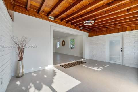 1044 NE 4th Ave, Homestead FL - photo 9 of 30