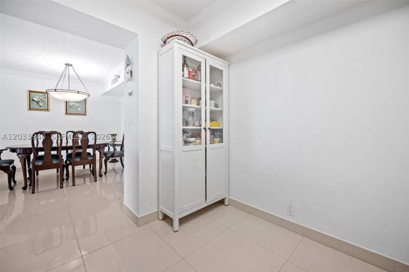 2 bedroom Condominium at 19101 NE 36th Ct 504, Mystic Pointe Condo No Th, Aventura — photo 2