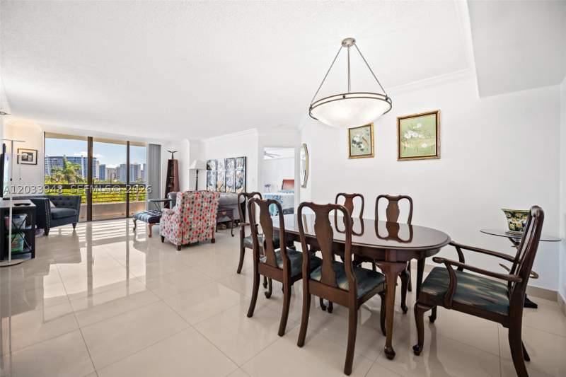 2 bedroom Condominium at 19101 NE 36th Ct 504, Mystic Pointe Condo No Th, Aventura — photo 4