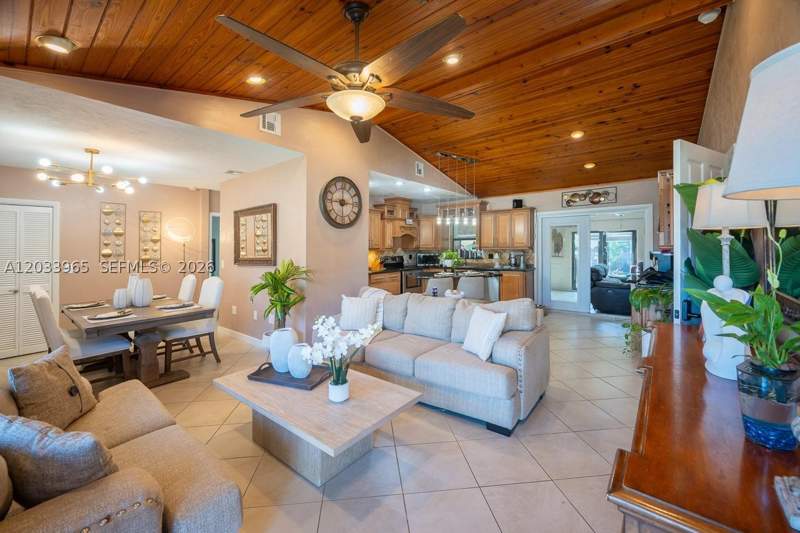 4 bedroom SingleFamilyResidence at 1760 NW 12th Ave, Homriv Subdivision, Homestead — photo 5