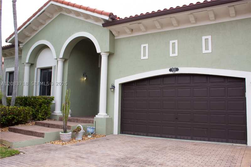 4 bedroom SingleFamilyResidence at 7645 SW 193rd Ln, Cutler Cay, Cutler Bay — photo 1