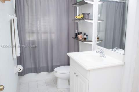 7645 SW 193rd Ln, Cutler Bay FL - photo 16 of 44