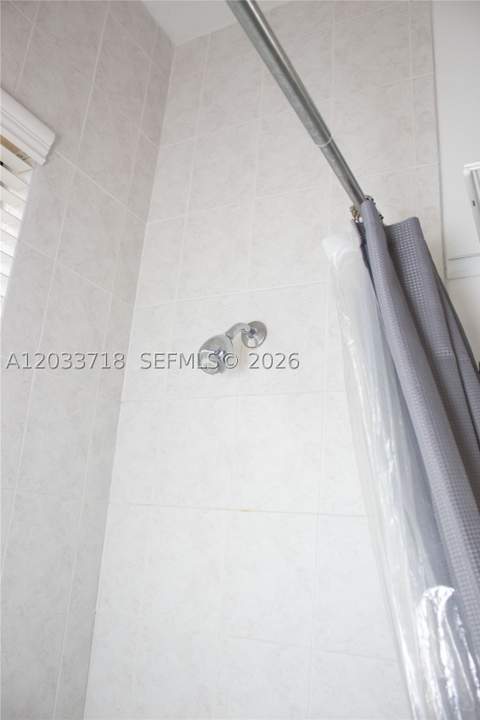 7645 SW 193rd Ln, Cutler Bay FL - photo 18 of 44
