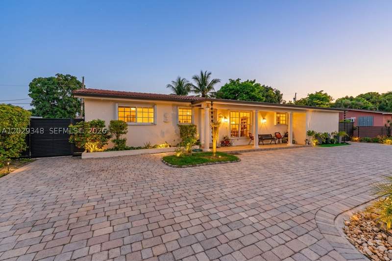 4 bedroom SingleFamilyResidence at 884 W 72nd Pl, Meadows Park, Hialeah — photo 2