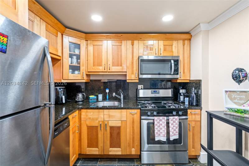 1 bedroom Condominium at 13120 SW 92nd Ave B-313, Village At The Falls, Miami — photo 4