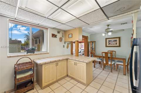 6081 SW 109th Ct, Miami FL - photo 12 of 47
