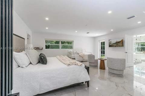 15201 SW 74th Pl, Palmetto Bay FL - photo 10 of 25