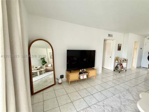 400 Kings Point Dr 928, Sunny Isles Beach FL - photo 20 of 46