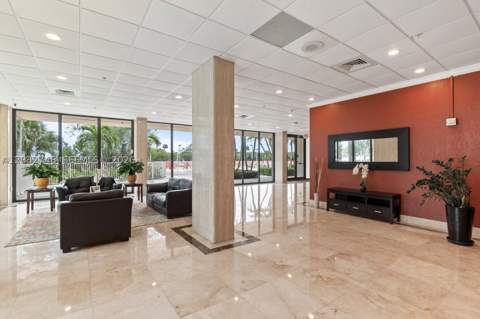 400 Kings Point Dr 309, Sunny Isles Beach FL - photo 17 of 34
