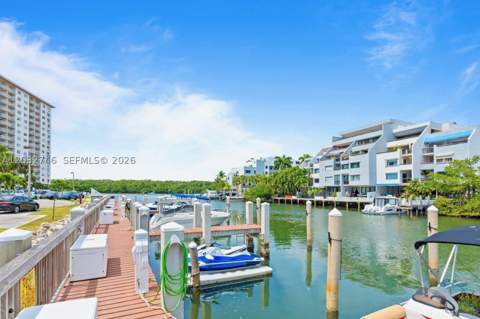 400 Kings Point Dr 309, Sunny Isles Beach FL - photo 19 of 34
