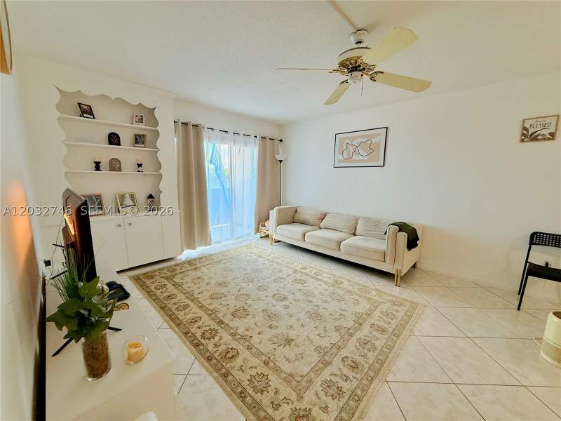 1 bedroom Condominium at 400 Kings Point Dr 309, Coastal Towers Condo, Sunny Isles Beach — photo 5