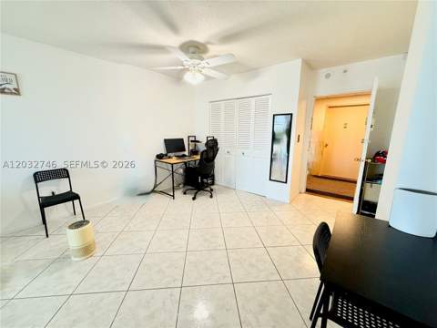 400 Kings Point Dr 309, Sunny Isles Beach FL - photo 7 of 34