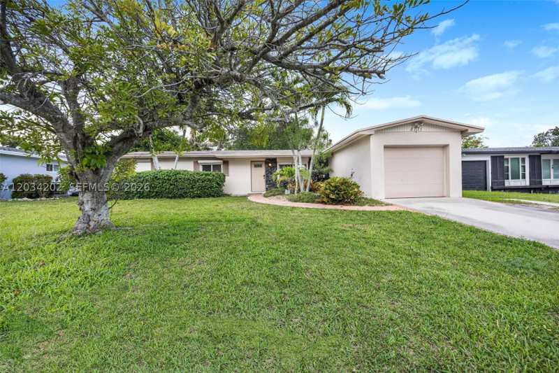 4 bedroom SingleFamilyResidence at 8771 SW 200th Ter, Cutler Ridge Pines, Cutler Bay — photo 1