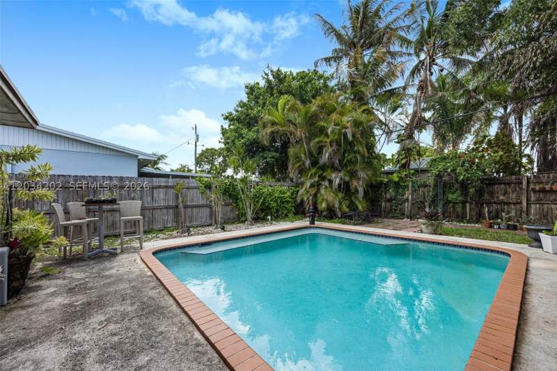 4 bedroom SingleFamilyResidence at 8771 SW 200th Ter, Cutler Ridge Pines, Cutler Bay — photo 4