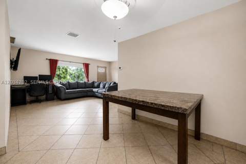 8771 SW 200th Ter, Cutler Bay FL - photo 8 of 21