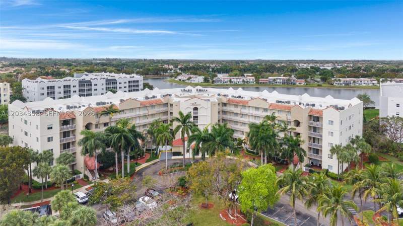 3 bedroom Condominium at 10720 NW 66th St 202, Captiva Condo D, Doral — photo 3