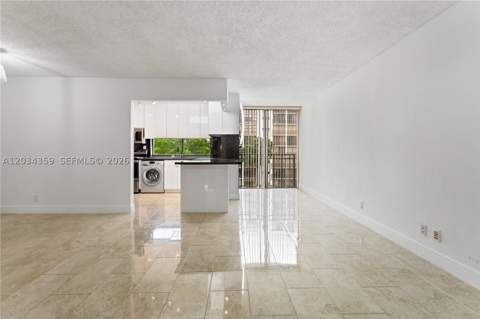 17021 N Bay Rd 429, Sunny Isles Beach FL - photo 10 of 52