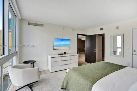 150 Sunny Isles Blvd 1-1601, Sunny Isles Beach FL - photo 11 of 32