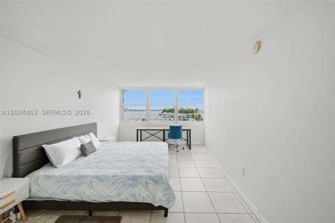 2016 Bay Dr 504, Miami Beach FL - photo 19 of 39