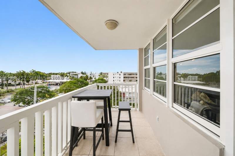 2 bedroom Condominium at 2016 Bay Dr 504, Villa Bay Vista Condo, Miami Beach — photo 2