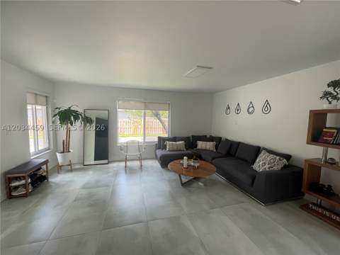 5733 NW 100th Ct, Doral FL - photo 10 of 68