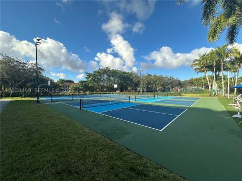 5733 NW 100th Ct, Doral FL - photo 6 of 68