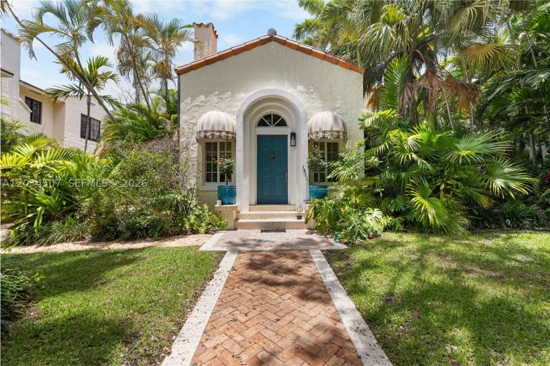 3 bedroom SingleFamilyResidence at 1511 SW 13th St, Waterbury, Miami — photo 2