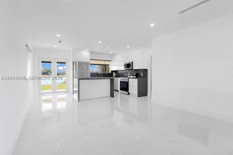 12840 SW 268th St, Homestead FL - photo 10 of 28