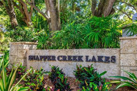 9979 Fairchild Way, Coral Gables FL - photo 8 of 35