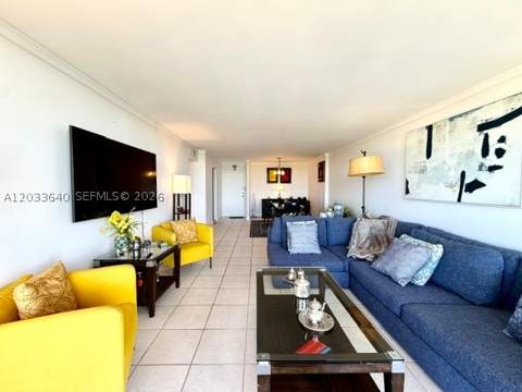 2450 NE 135th St 704, North Miami FL - photo 8 of 19