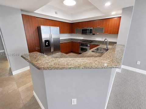 14951 Royal Oaks Ln 2002, North Miami FL - photo 6 of 23