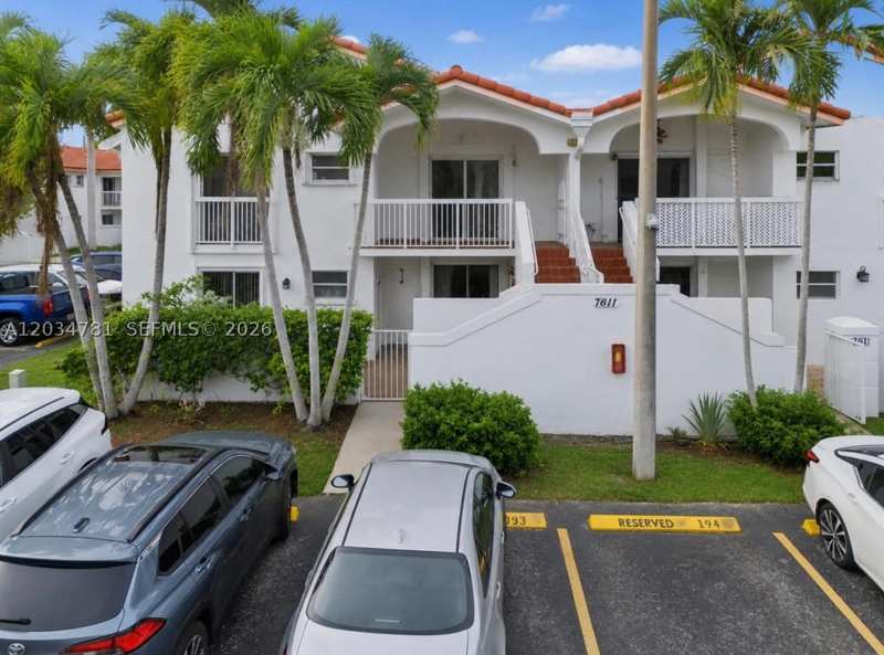 3 bedroom Condominium at 7611 SW 153rd Ct 204, Point Lake Condo Vii, Miami — photo 1