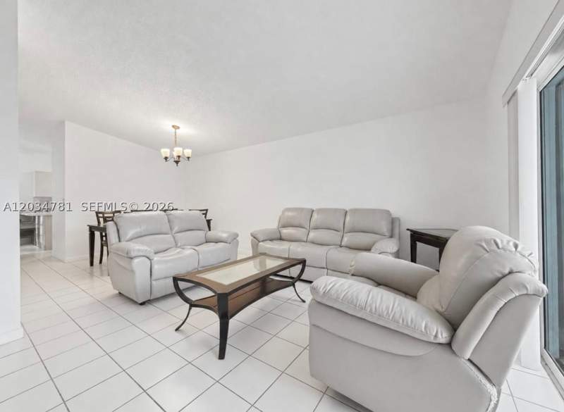 3 bedroom Condominium at 7611 SW 153rd Ct 204, Point Lake Condo Vii, Miami — photo 4