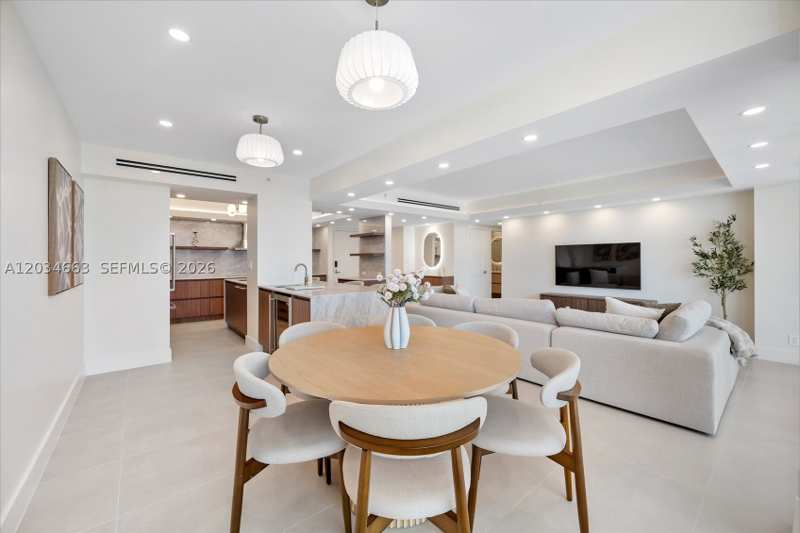 2 bedroom Condominium at 19355 Turnberry Way 19F, Turnberry Towers Condo, Aventura — photo 1