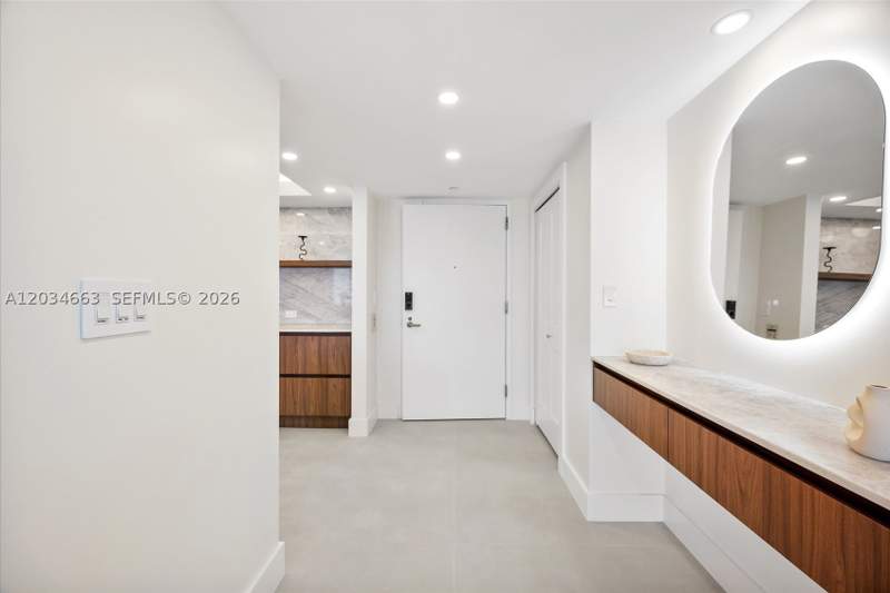 2 bedroom Condominium at 19355 Turnberry Way 19F, Turnberry Towers Condo, Aventura — photo 2