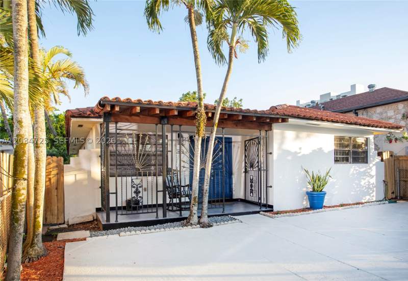 3 bedroom SingleFamilyResidence at 3610 SW 14th St, Englewood, Miami — photo 5
