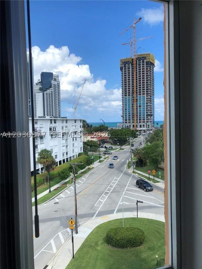 2 bedroom Condominium at 200 178th Dr 702, Marbella Tower Condo, Sunny Isles Beach — photo 4