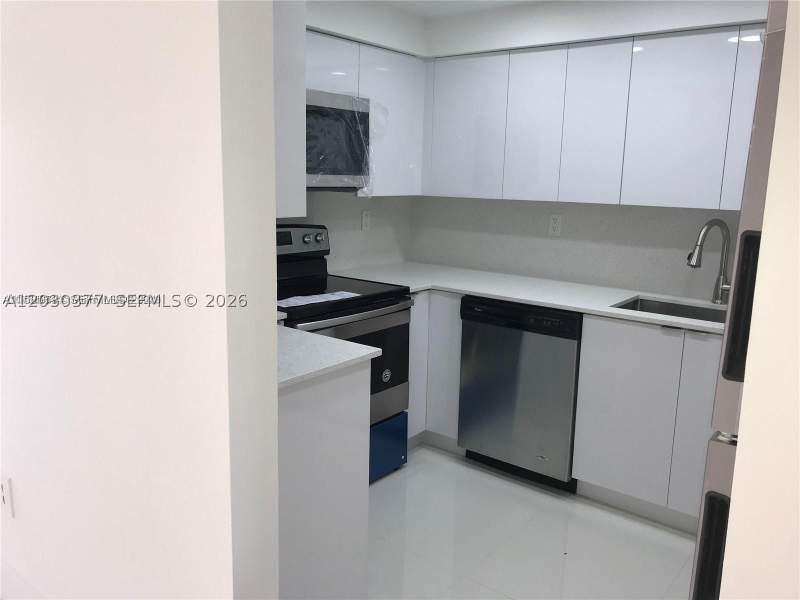 2 bedroom Condominium at 200 178th Dr 702, Marbella Tower Condo, Sunny Isles Beach — photo 5
