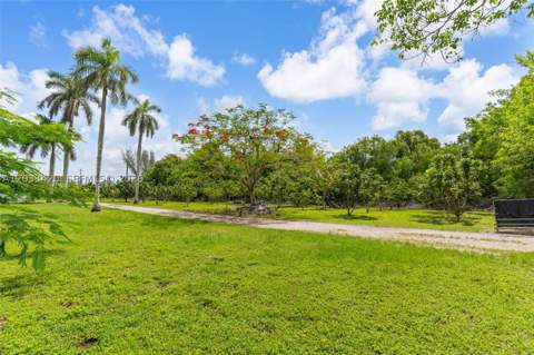 21025 SW 300th St, Homestead FL - photo 17 of 24