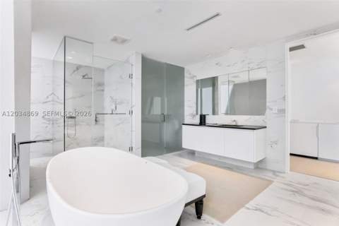 1000 Biscayne Blvd 3701, Miami FL - photo 7 of 35