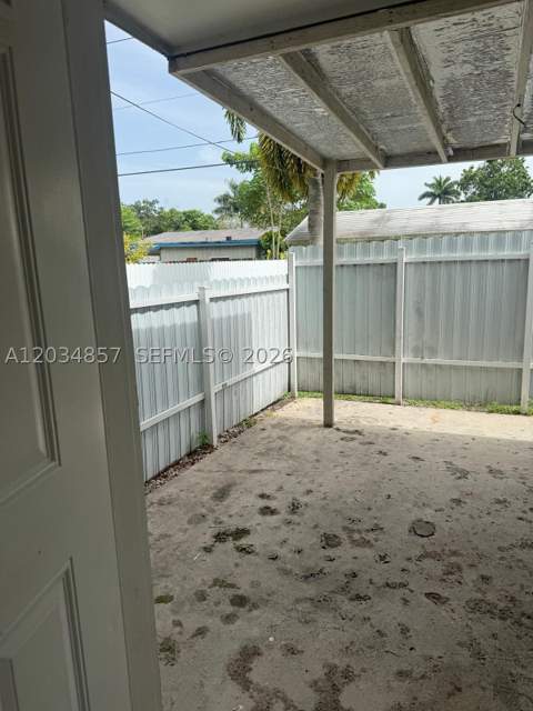 767 SW 5th Ter, Florida City FL - photo 12 of 24