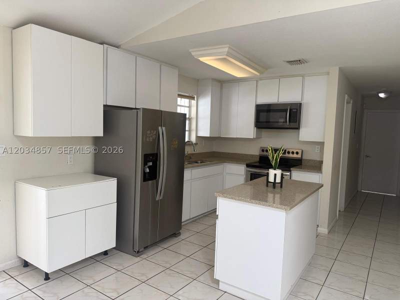 3 bedroom SingleFamilyResidence at 767 SW 5th Ter, Friedland Manor, Florida City — photo 3