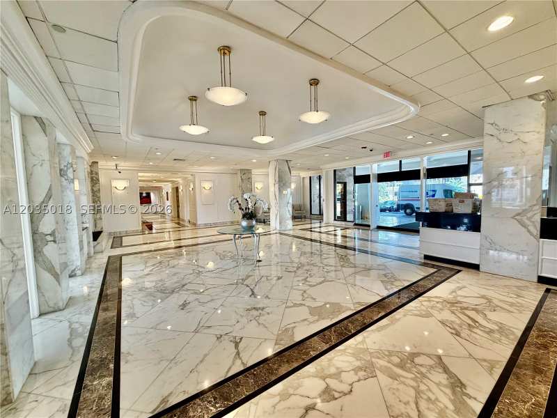 1 bedroom Condominium at 5700 Collins Ave 14M, Seacoast 5700 Condo, Miami Beach — photo 1