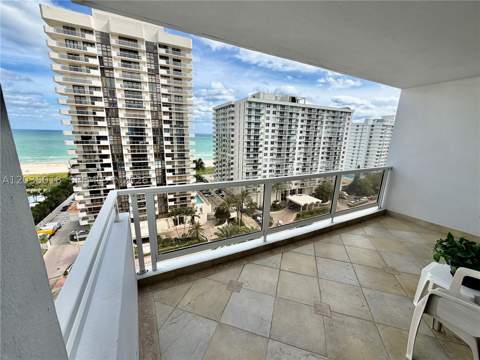 5700 Collins Ave 14M, Miami Beach FL - photo 10 of 25